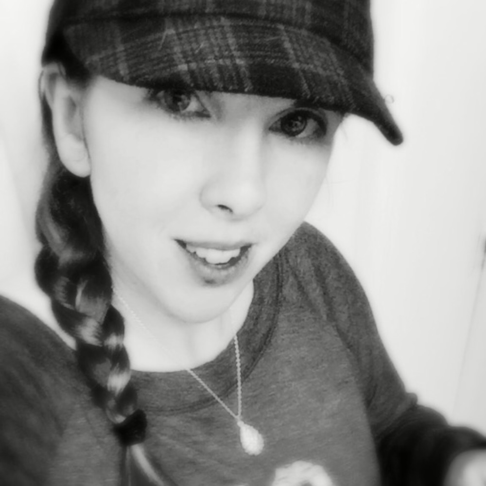 Meet your Posher, Evie